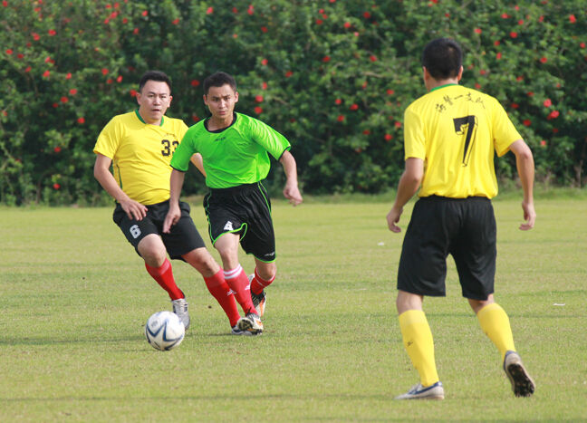 海口市公安局“五四杯”：马昊旻“戴帽” 交警队3-0美兰队