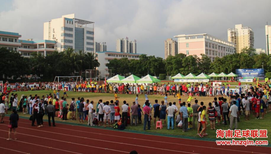 海南省中学生赛高中组小组赛结束