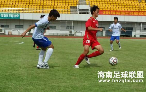  2015年海南省校园足球活动月初中组开赛