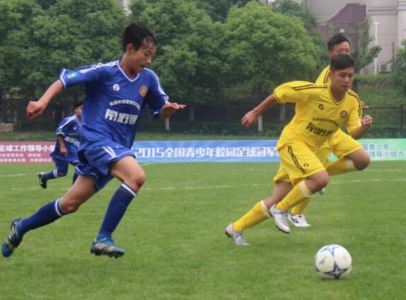 海南省将建360所校园足球特色学校