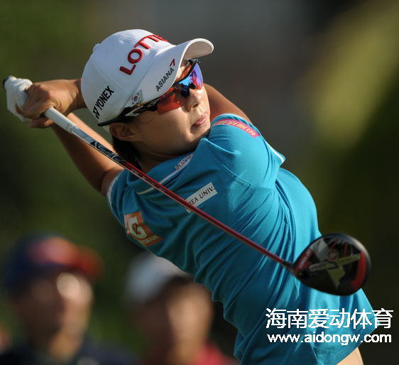 【高尔夫】2015中国女子公开赛海口观澜湖黑石球场落幕 前三名被韩国女将包揽