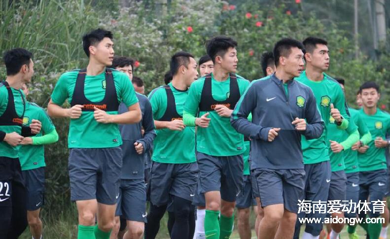 北京国安足球俱乐部在海口迎来23岁生日 火山口嘉得开启冬训第一课 