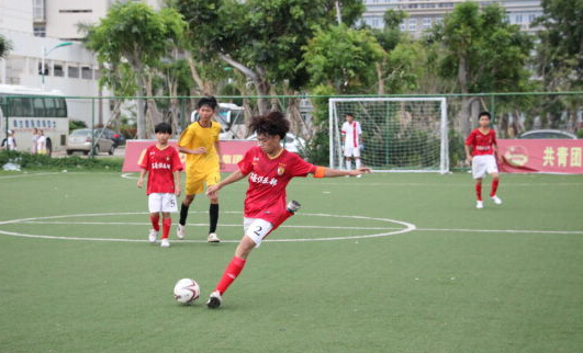 定安两校入选“海南省青少年校园足球特色学校”