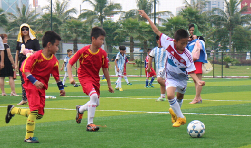 海南校园足球：11所学校入选全国青少年足球特色学校