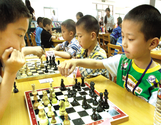 海口市第八届小学、幼儿园国际象棋联赛落幕　杜悦琪夺冠