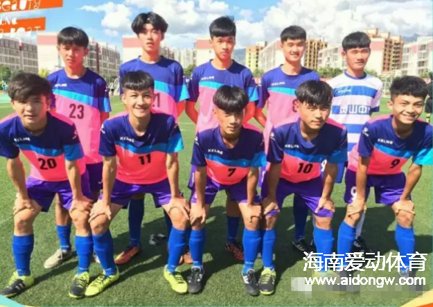 灵山中学获＂卓尔杯＂全国高中生足球挑战赛南区赛亚军 挺进全国总决赛