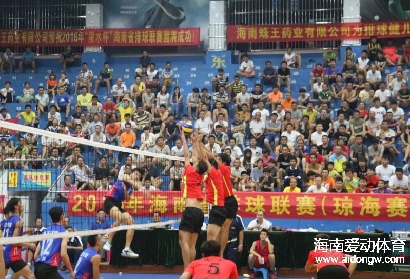 2016年“陵水杯”海南省九人制排球联赛第一轮  海口、琼海队旗开得胜