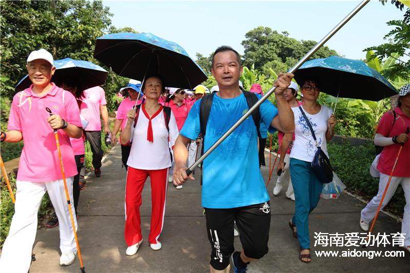 九九重阳享健康 老年人需要体育锻炼