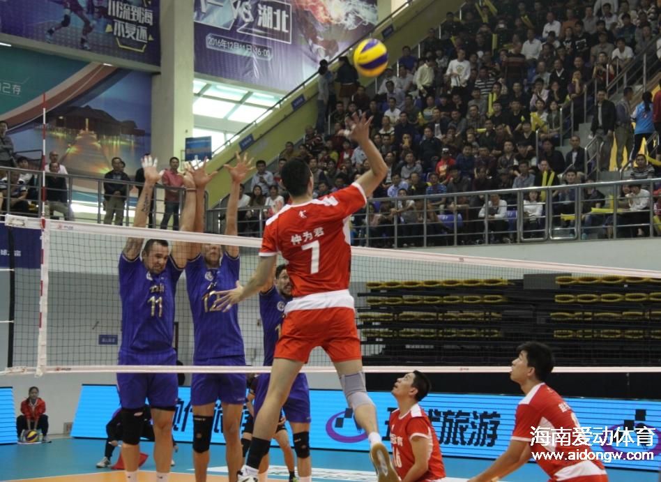 中国男子排球联赛第八轮 八一男排主场1:3不敌上海男排