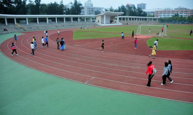 你家附近学校体育场馆向社会开放吗？