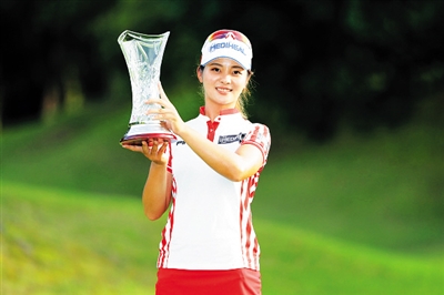 女子日巡二级赛ABC杯高尔夫球赛收杆 海南球手张维维夺冠