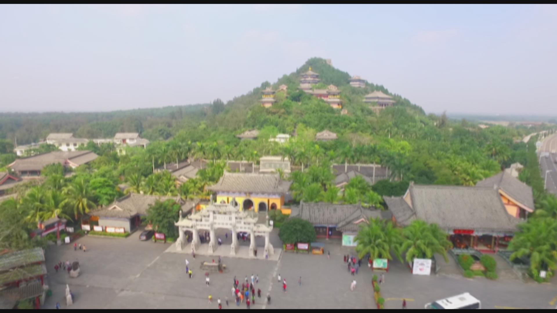 定安旅居候鸟旅游文化节暨南丽湖星空帐篷篝火露营晚会 