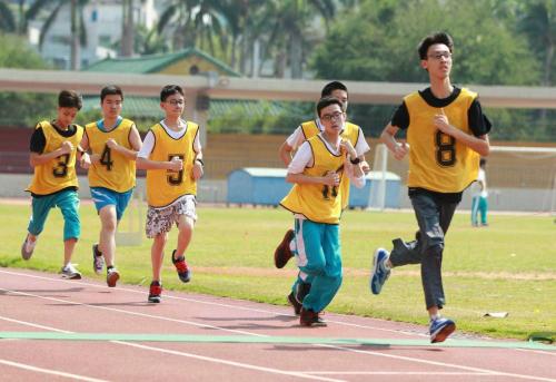 中招体考计入总分 学生全身心奋战