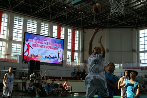 2018年海南省中学生运动会篮球赛儋州开赛 