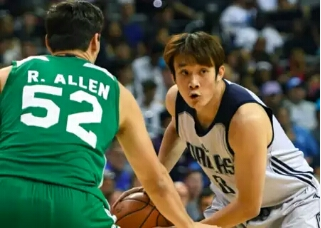 丁彦雨航与独行侠签训练营合同 将战NBA季前赛