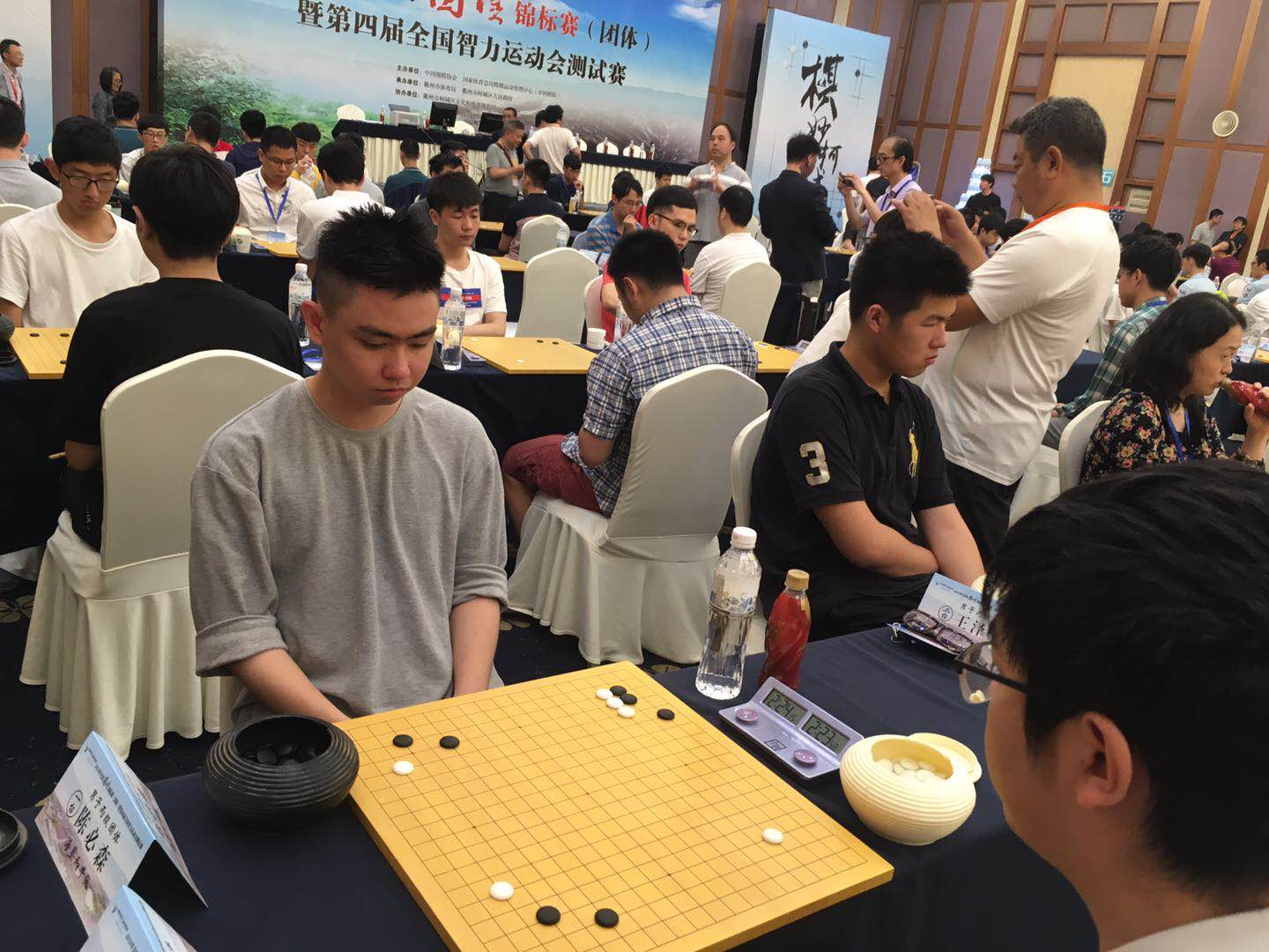 韩国女棋手上演“世纪之战” 海南男、女队双双失利