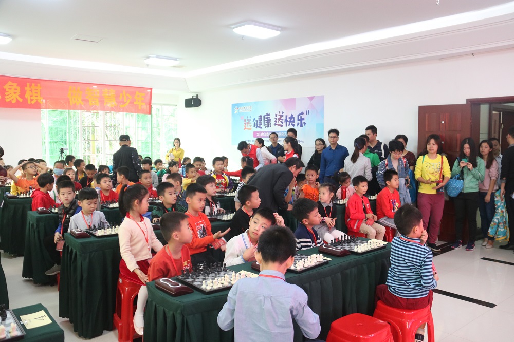 棋协大师助阵！海南省首届小学国际象棋联赛海口开赛