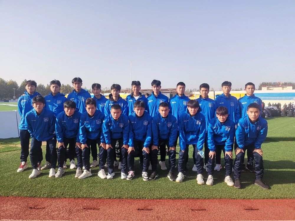 海南中学踢进中国高中足球锦标赛16强，27日1/8决赛对阵成都列五中学
