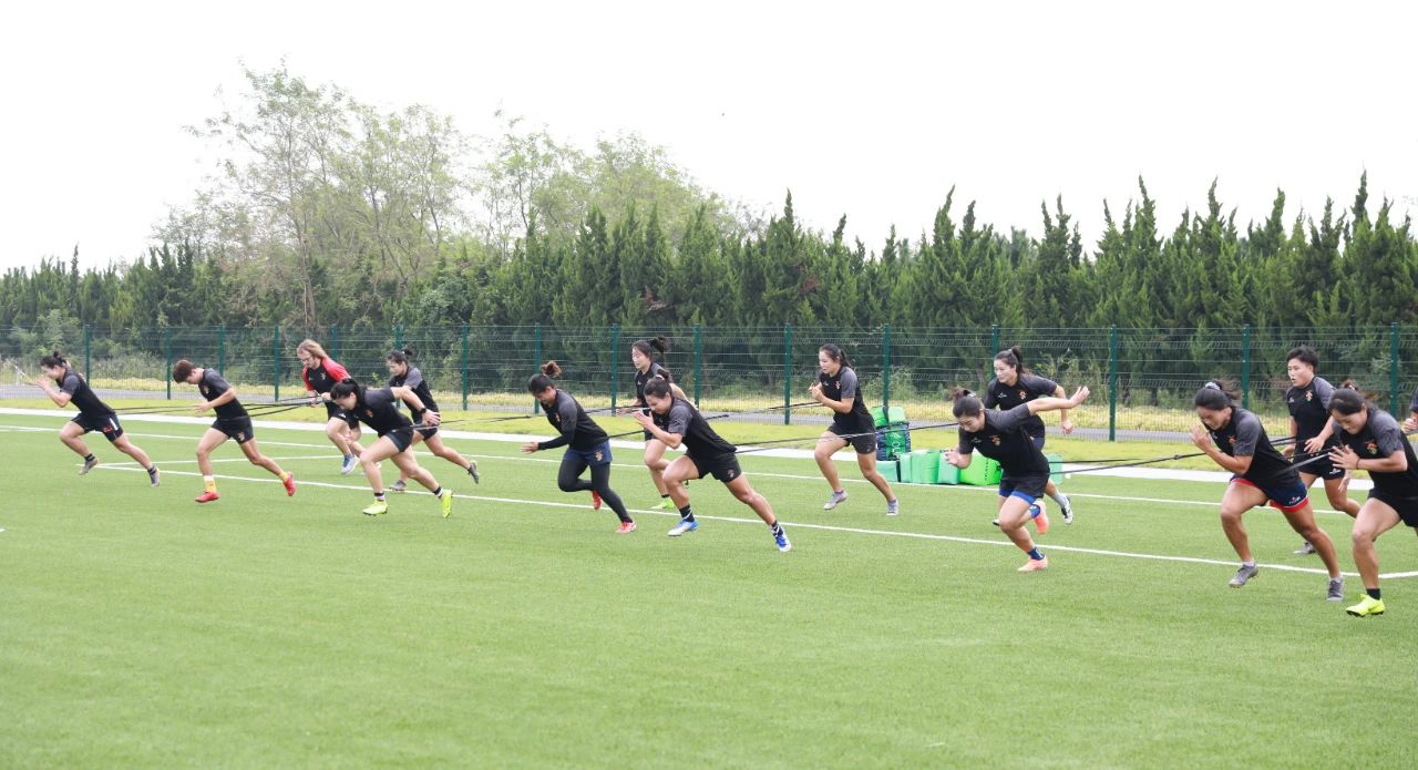 中国女子橄榄球队在海口开展新一阶段集训，备战东京奥运会 