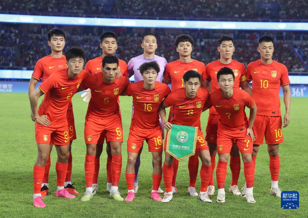 中国男足亚运队0:2不敌韩国，无缘四强