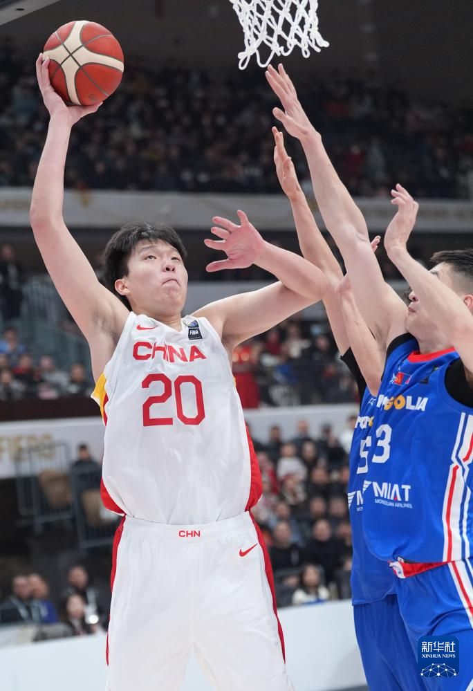 中国男篮取亚洲杯预选赛首胜，25日挑战日本
