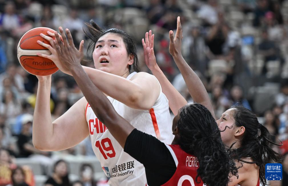 中国女篮大胜印尼，明日战韩国