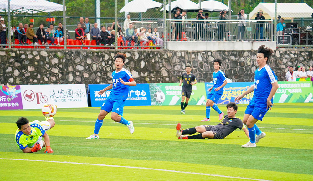 琼超常规赛第三轮战罢，三亚、琼海分居南北赛区榜首