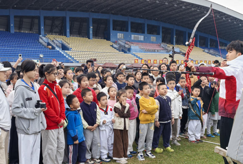 海南白沙基地举办“国字号”队伍训练开放日活动