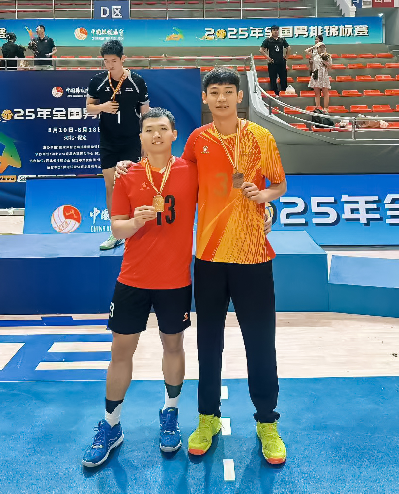 韩皇光、何传旦将联手征战定安九人排球邀请赛