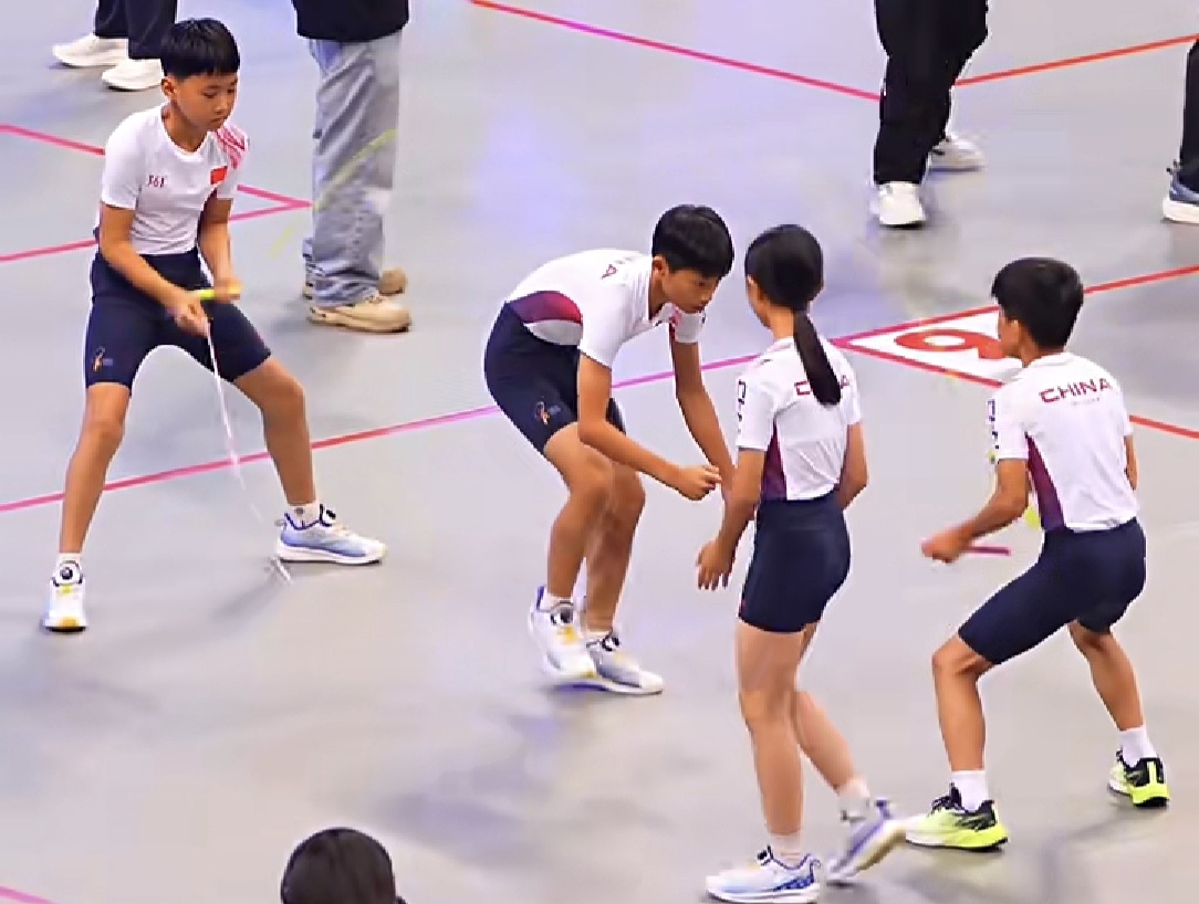 真棒！文昌五小学生取得亚洲跳绳锦标赛接力项目冠军