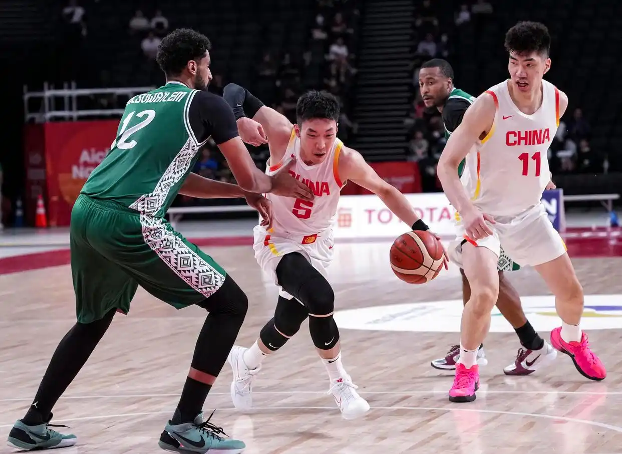廖三宁30+7+4！中国男篮胜沙特晋级半决赛