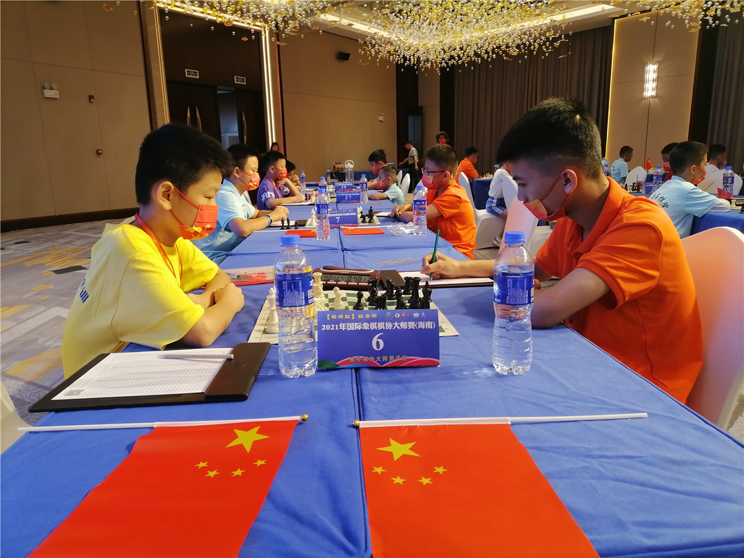 “禧满红红茶杯”2021年国际象棋棋协大师赛（海南）东方开幕