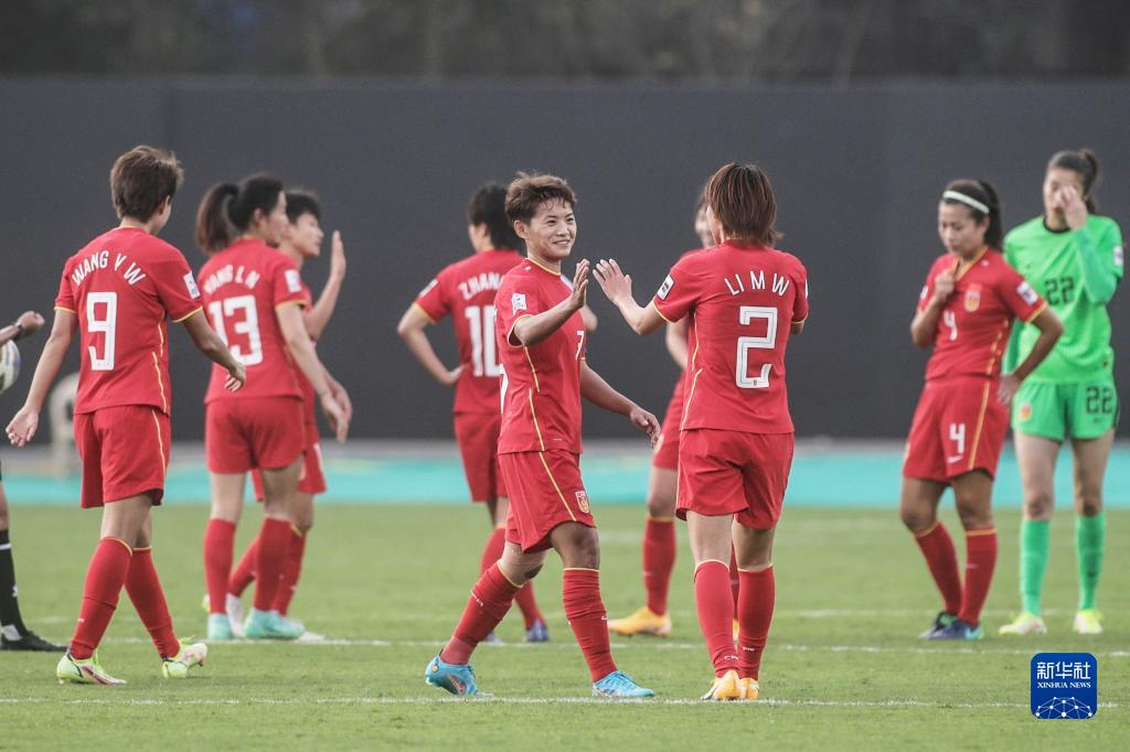 中国女足7:0大胜伊朗，提前晋级八强
