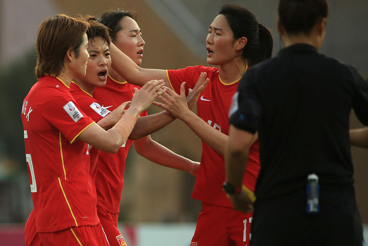 中国女足获2023年世界杯资格！明晚中国男足将战越南