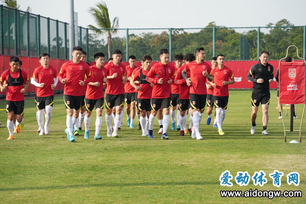 国足热身赛2:0U23国足，两队明日从海口启程西亚