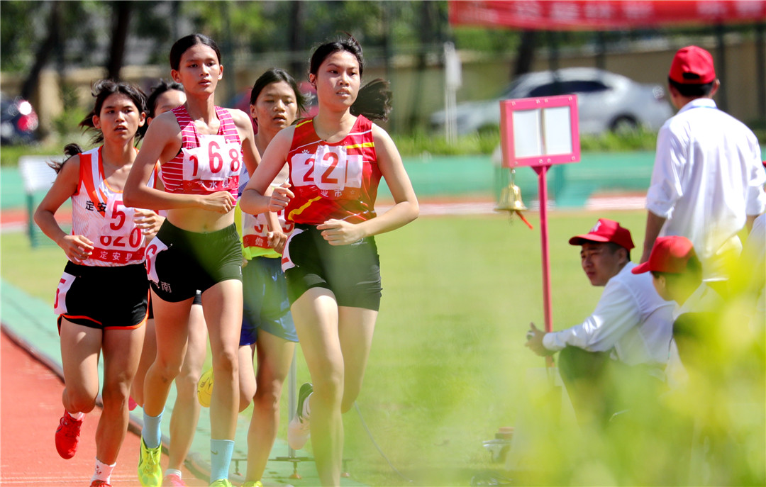 “海南飞人” 现场观赛！2023年海南省青少年田径（U18组）冠军赛定安收官