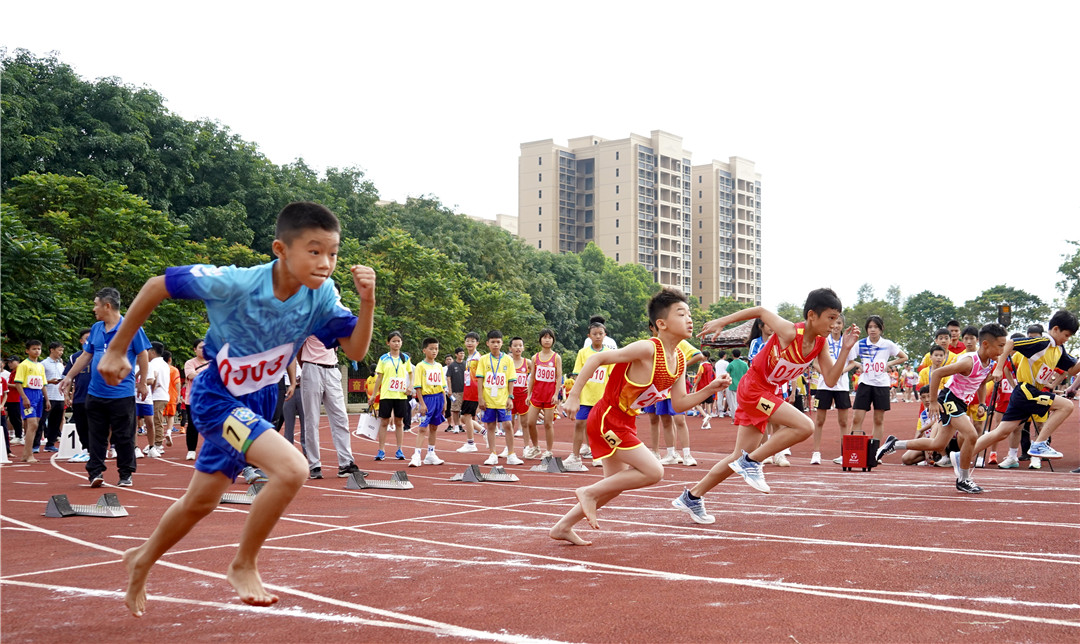 参赛人数创新高！2023年澄迈县小学生田径运动会开幕