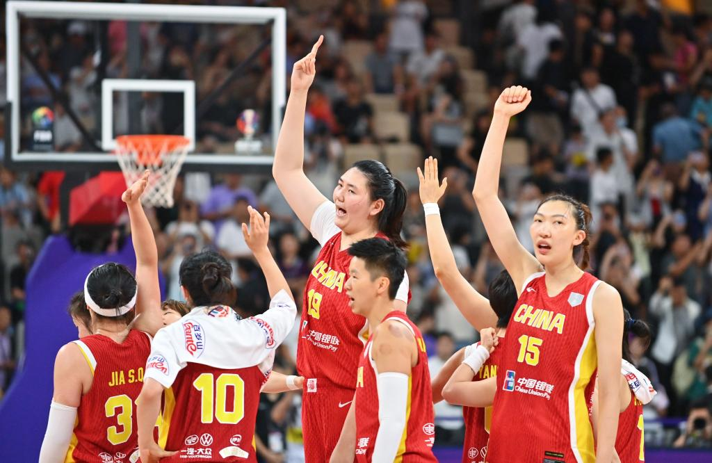 中国女篮大胜韩国获亚洲杯小组赛两连胜 今晚战新西兰女篮